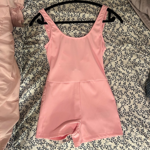 Open Back XS Pink Criss-Cross Ribbed Romper New With Tags Brand Edikted - Picture 4 of 6